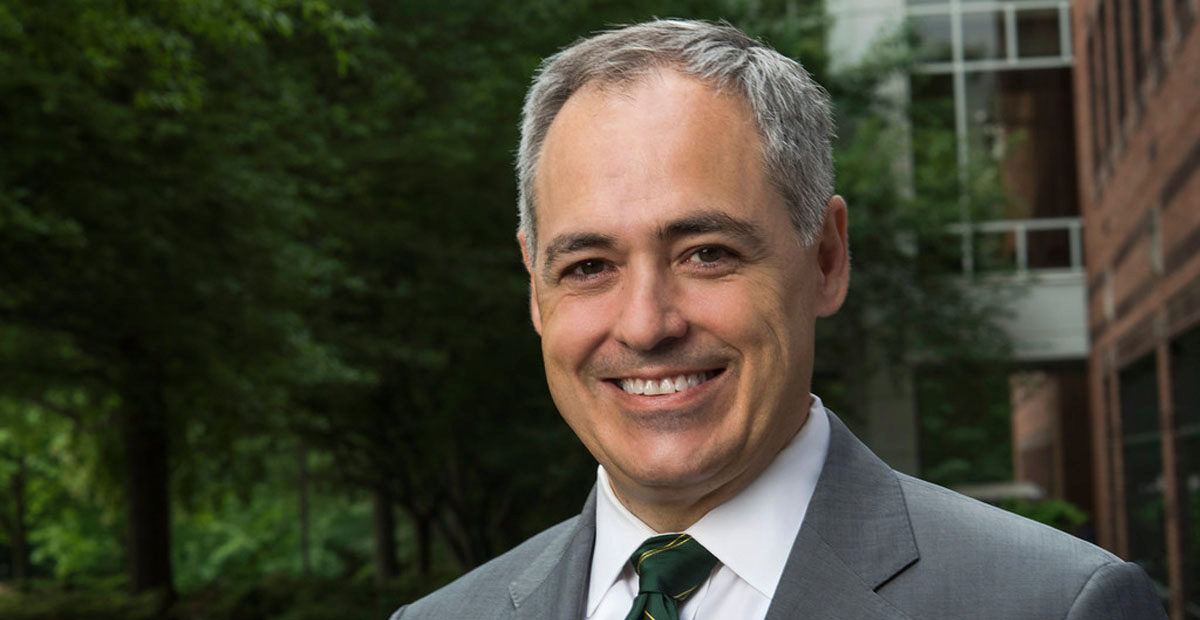 Photo of Dr. Angel Cabrera 