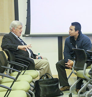 Dan Schrage advising a student, Dongjin Park